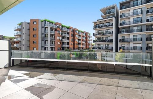 Brunswick West Appartement | Peaceful 1-Bed Unit with a Spacious Balcony