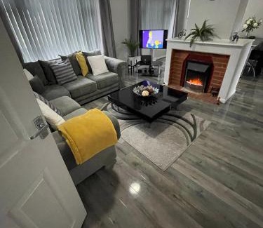Vange Appartement | Peaceful 3 Bed Home