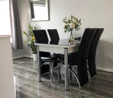 Vange Appartement | Peaceful 3 Bed Home