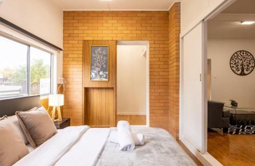 Wavell Heights Maison | Peaceful 3Beds Affordable Home near BNE Airport