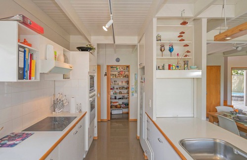 Onemana Maison | Peaceful 4BR Home with Spa Near Whangamata