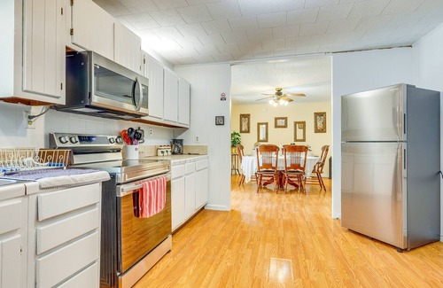 Jackson Maison | Peaceful Alabama Vacation Rental w/ Large Deck