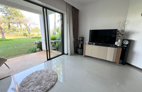 Laguna Appartement | Peaceful Allamanda - great amenities, golf course
