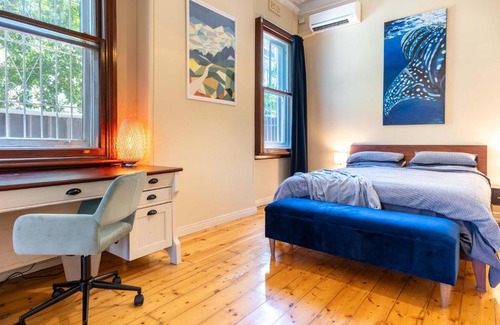 Petersham Appartement | Peaceful and Stylish Petersham Aparttment with Parking