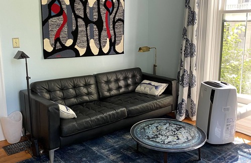Watertown Maison | Peaceful Apartment In A Historic Home