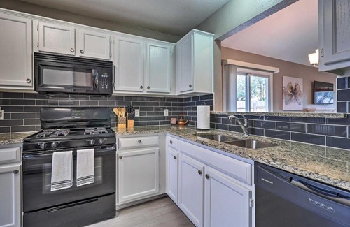 Bratton Park Maison | Peaceful Austin Home with Private Backyard!