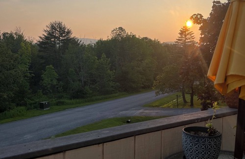 Denver Maison | Peaceful, beautiful townhouse with deck