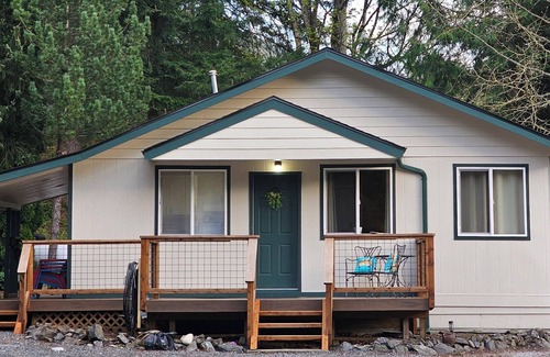Sumas Cabine | Peaceful Cabin in Foothills of Sumas Mountain