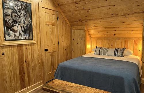Claxton Maison | Peaceful Cabin with Dock and Pond Views in Georgia