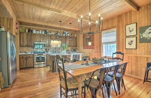 Cairo Maison | Peaceful Cairo Farmhouse w/ Barn & Fire Pit