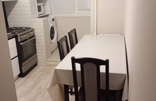 Chisinau Appartement | Peaceful Chișinău Retreat With Central Heating & Private Entrance