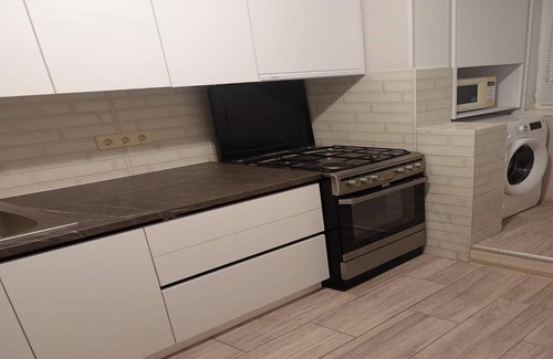 Chisinau Appartement | Peaceful Chișinău Retreat With Central Heating & Private Entrance