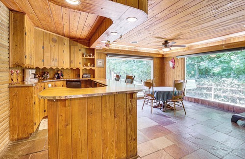 Coshocton Cottage | Peaceful Coshocton Home w/ Grills & Spacious Yard