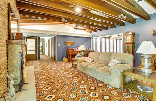 Coshocton Maison | Peaceful Coshocton Home with Grills and Spacious Yard