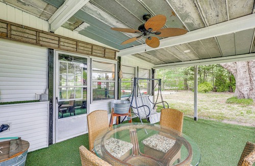 Lewes Maison | Peaceful Countryside Home ~ 6 Mi to Lewes Beach!