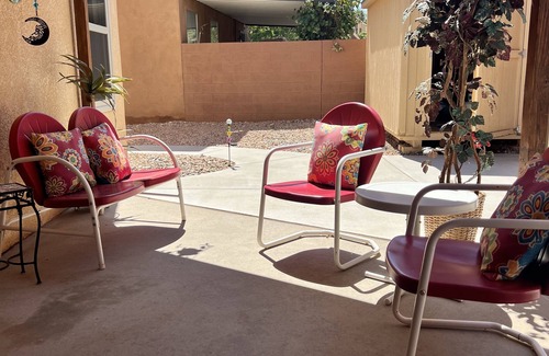 Northeast Heights Maison | Private Courtyard Home - Near Sandia Mountain Hiking Trails