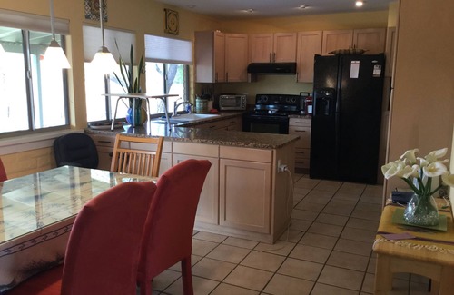 Rancho Feliz Maison | MAISON DÉSERTE PAISIBLE - 1 ACRE AU CALME CUL DE SAC - NO TUCSON - AVEC SALLE DE MUSIQUE