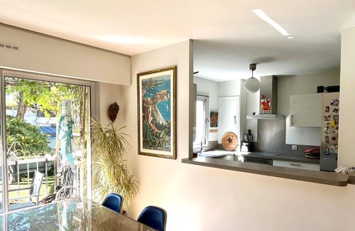 Belleville Appartement | DUPLEX Parking & Terrasse & 5 chambres