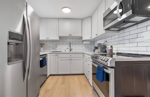 Mountlake Terrace Maison | Peaceful Family Retreat Home w Firepit & Grill