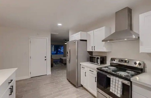 North Mountain Maison | Peaceful Family Friendly 4 bedroom home w/ pool.