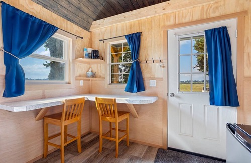 Lynden Cabine | Countryside Retreat: Your Nature Escape
