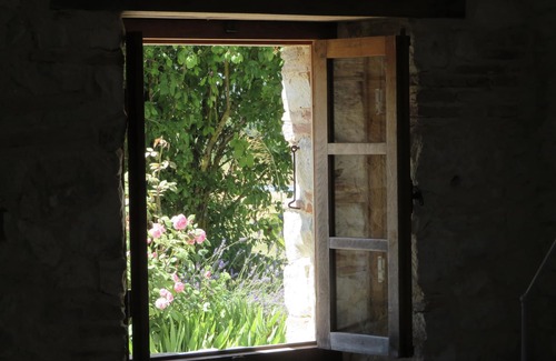 Saint-Eutrope-de-Born Cottage | Peaceful stone cottage set among rolling fields and hills. Restful and relaxing