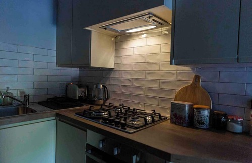Wingfield Appartement | Peaceful Garden Studio near Gorey Sleeps 4 Parking