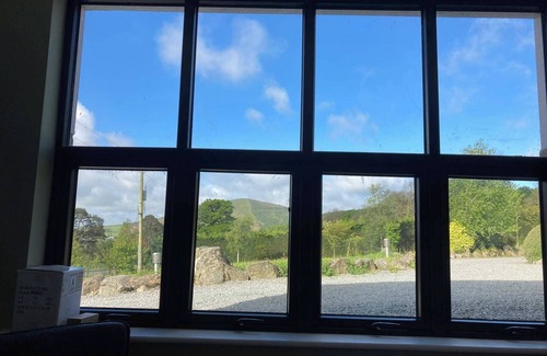 Wingfield Appartement | Peaceful Garden Studio near Gorey Sleeps 4 Parking
