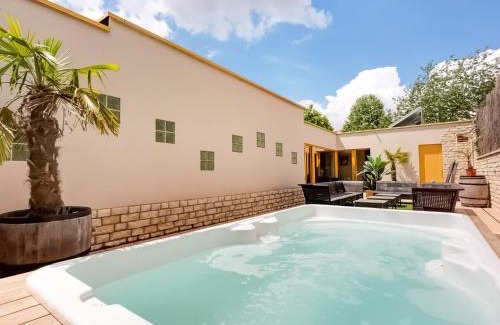Avelgem Maison | Peaceful Getaway with Spa