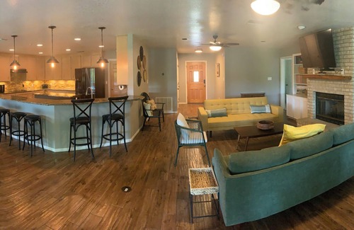 Seguin Maison | Peaceful Guadalupe Riverfront home minutes from Texas Lutheran & Downtown Seguin