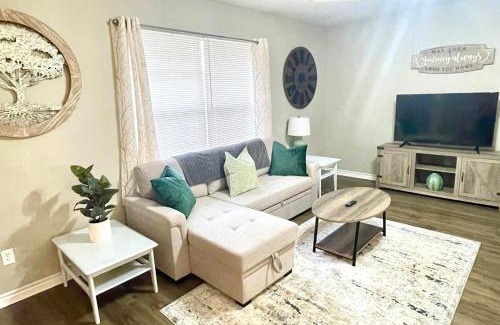 Nederland Maison | Peaceful Haven 2BR 1BA in Quiet Neighborhood