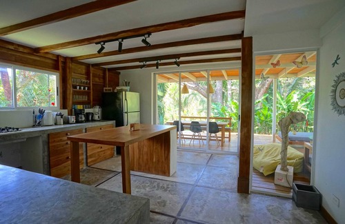 Manzanillo Maison | Peaceful haven between jungle and pristine beach