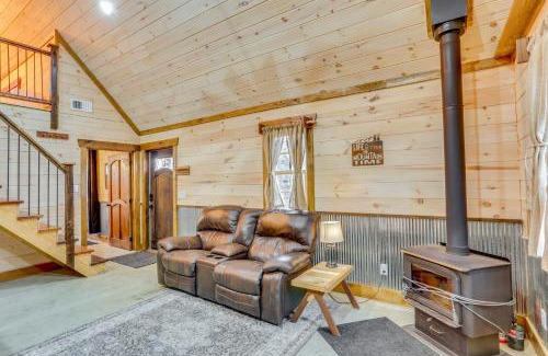 Rising Fawn Maison | Peaceful Hikers Hideaway with Deck on 1 Acre!