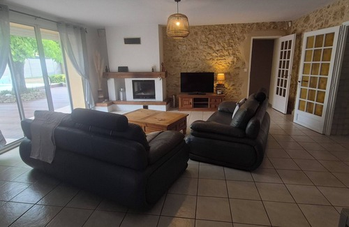 Saint-Laurent-de-Medoc Maison | Peaceful house between Médoc vineyards and Hourtin lake. Pool area.