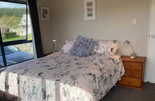 Onemana Maison | Peaceful Holiday Home in Beachside Onemana