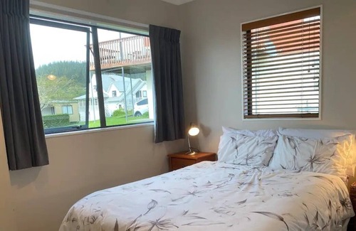 Onemana Maison | Peaceful Holiday Home in Beachside Onemana