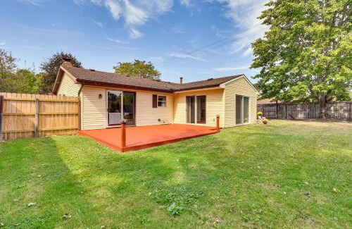 Niles Maison | Peaceful Home Near Youngstown Fenced Backyard!