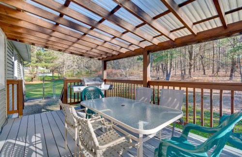 Horseheads Maison | Peaceful Horseheads Hideaway with Deck and Yard!