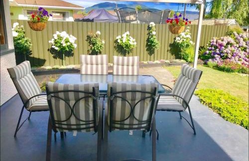 Motueka Maison | Peaceful House with Kids Playground