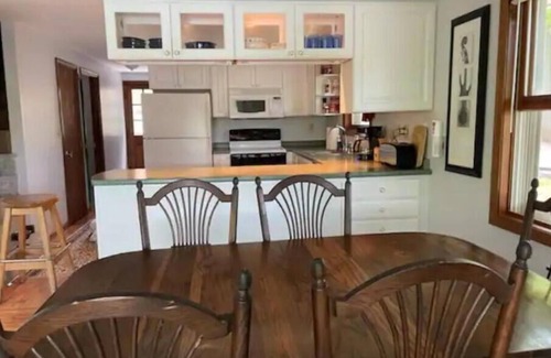 Raymond Maison | Peaceful Lake Front Home. Wonderful family memories. Sandy beach. Pet friendly.