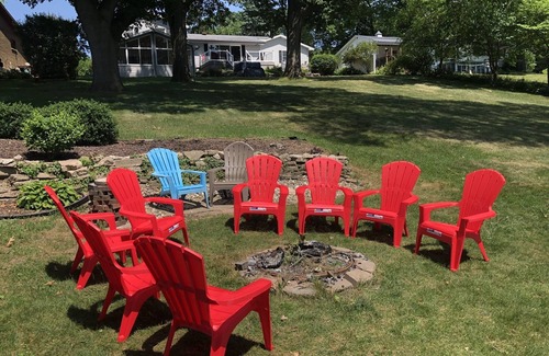 Sturgis Maison | Maison paisible au bord du lac, parfaite pour les familles - 2 heures et demie de Chicago
