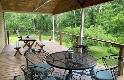 Lakeville Maison | Peaceful Lakeville Retreat Located Within Minutes to Local Schools & Summer Fun