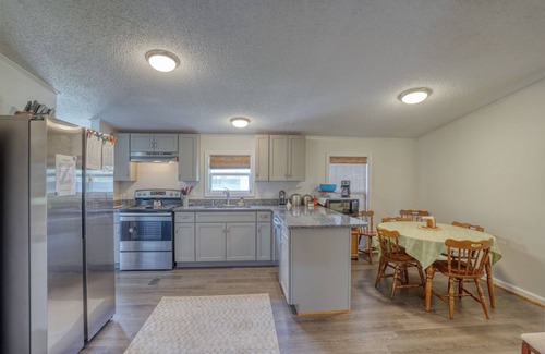 Dover Maison | Peaceful living just outside of town