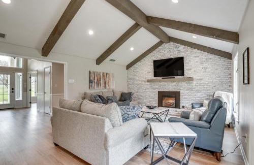 Judson Maison | Peaceful Longview Home with Pond, 6 Mi to Downtown!