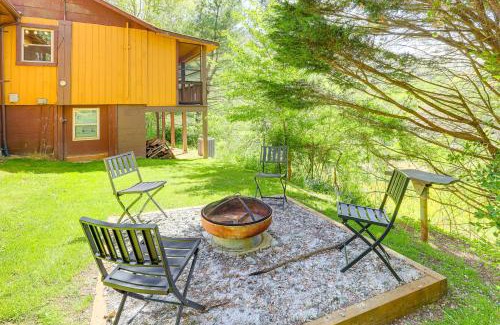 Marshall Maison | Peaceful Mars Hill Home with Porch and Mountain Views