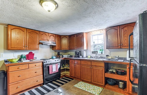 McEwen Maison | Peaceful McEwen Home w/ Spacious Yard!