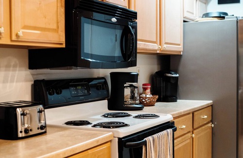 Mifflinburg Cabine | Peaceful Mountain Cabin close to Penn State, Bucknell & Susquehanna! Sleeps 10!