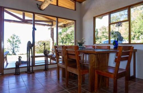 Poasito Maison | Peaceful Mountain Experience - Coyote House