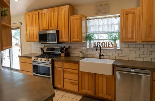 Forest Lakes Maison | Peaceful Mountain House on 1 Acre -Family Friendly
