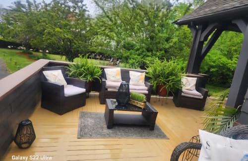 Brockton Maison | Peaceful OASIS